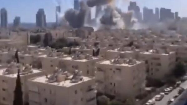 窮地に立つトランプ